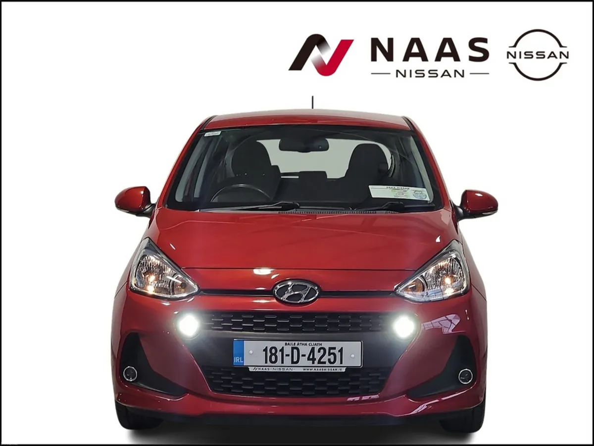 Hyundai i10 DELUXE 4DR - Image 2