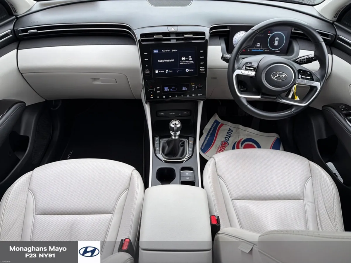 Hyundai Tucson EXECUTIVE 1.6 DIESEL 5DR - Image 2