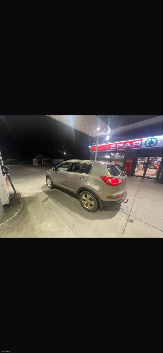 2012 Kia sportage - Image 4