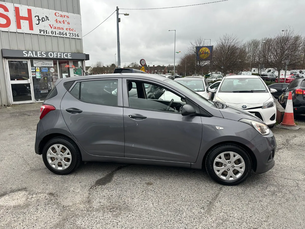 Hyundai i10 1.0 Petrol NCT LOW KMS - Image 6