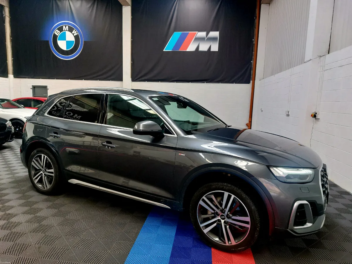 212 Q5 50TFSI E300 S-LINE QUATTRO HYBRID - Image 3