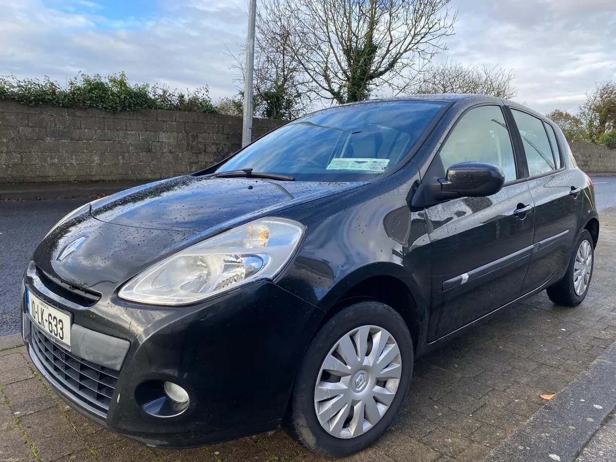 Renault Clio 2010 - Image 2