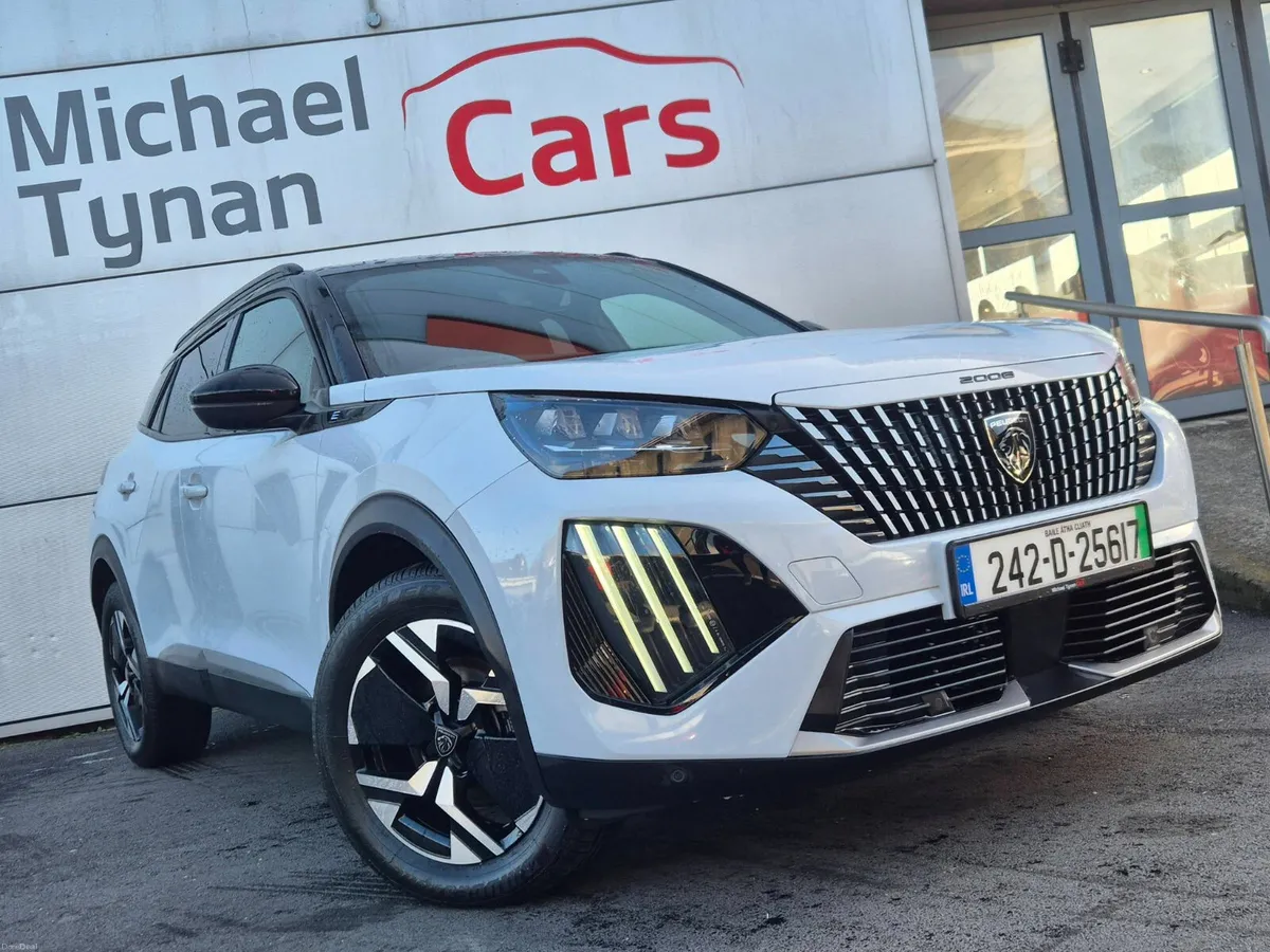 2024 Peugeot 2008 50kwh GT Line, 17” Alloys - Image 4