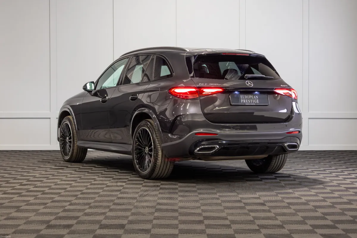 2025 Mercedes-Benz GLC 300e Urban Edition - Image 4