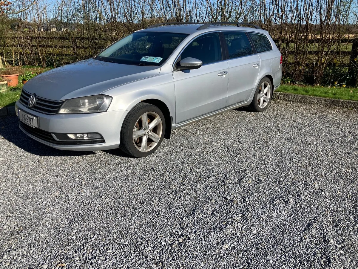 Volkswagen Passat 2011TDI SE Bluemotion Technology - Image 2