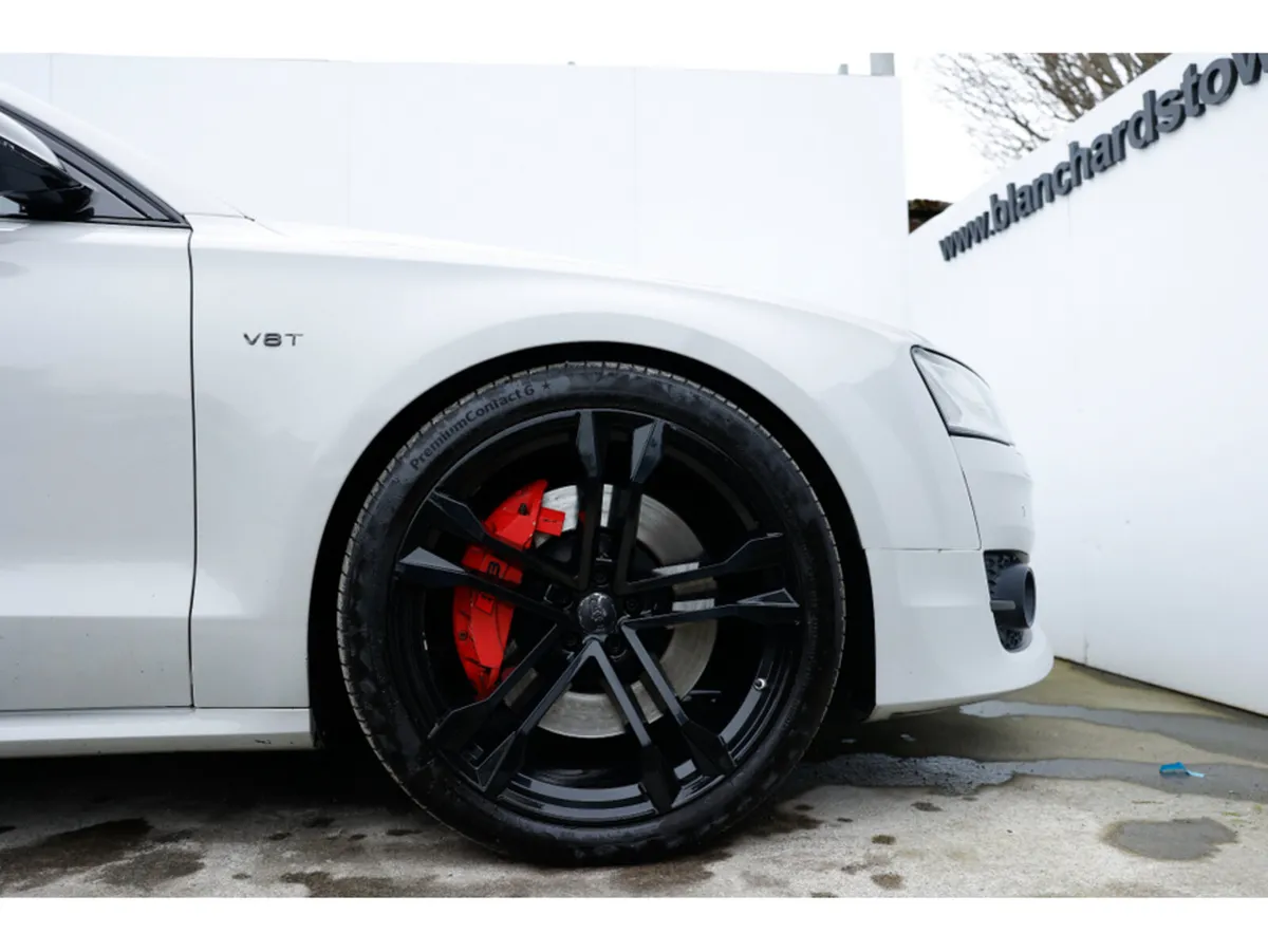 Audi S8 4.0 TFSI QUATTRO PLUS 605PS 4DR A - Image 4