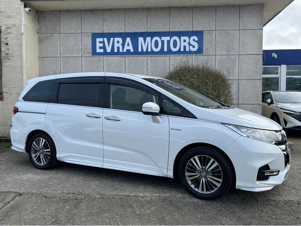Honda Odyssey ABSOLUTE 7 SEATER AUTOMATIC HYBRID 2 - Image 3