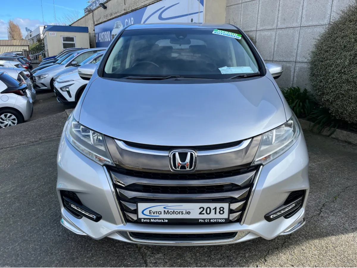 Honda Odyssey ABSOLUTE 7 SEATER AUTOMATIC HYBRID 2 - Image 3