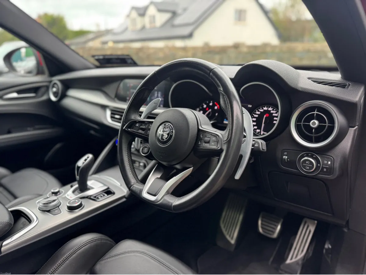 Alfa Romeo Stelvio VELOCE 2.2JTD 210HP AW AWD AUTO - Image 5