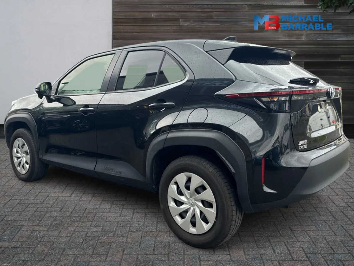 Toyota Yaris Cross 1.5L Petrol Hybrid - Image 4