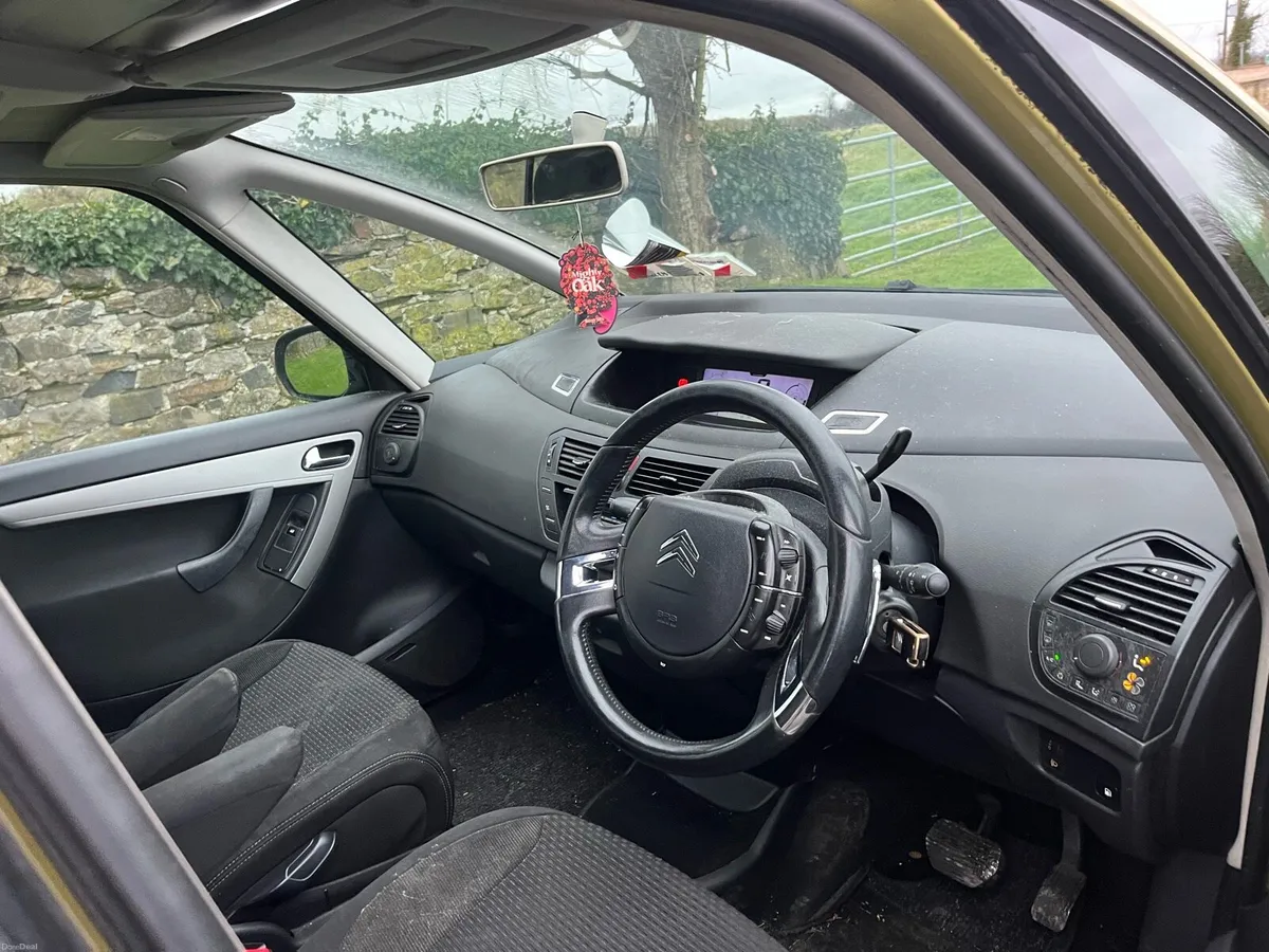 Citroen c4 Picasso automatic - Image 4