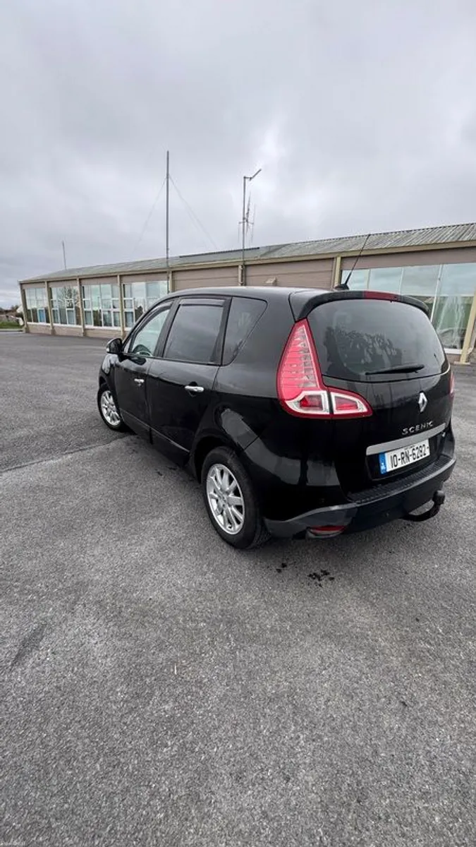 2010 Renault Scenic tax and NCT - Image 4