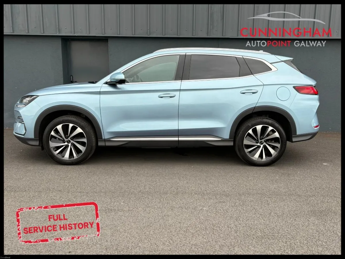 BYD SEAL U DM-i Boost 18.8kWh **80km EV Range** - Image 4