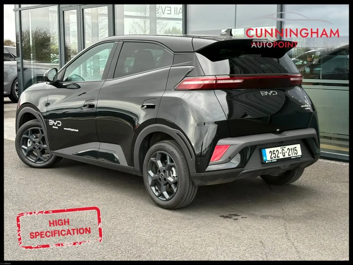 BYD DOLPHIN SURF Comfort 43.2kWh 155BHP - Image 2