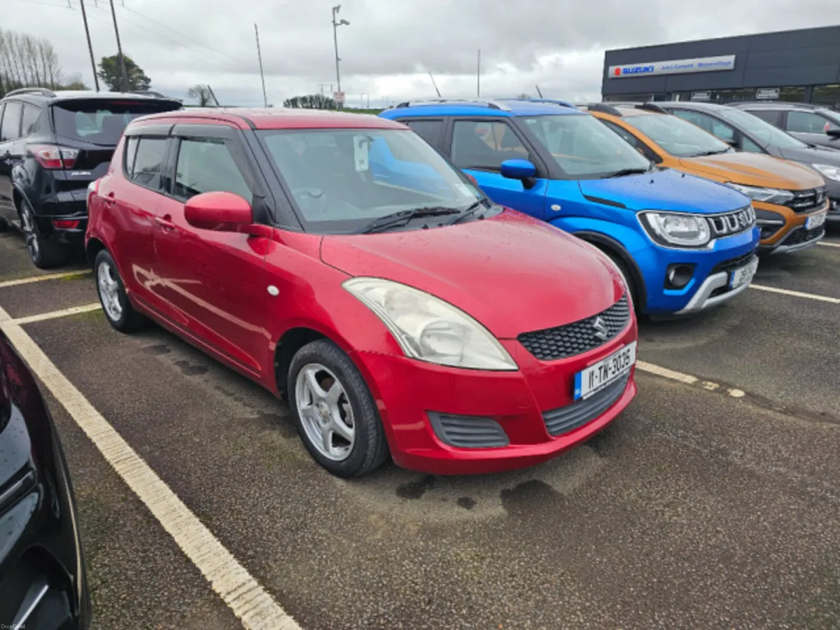 Suzuki Swift 5DR Automatic - Image 4