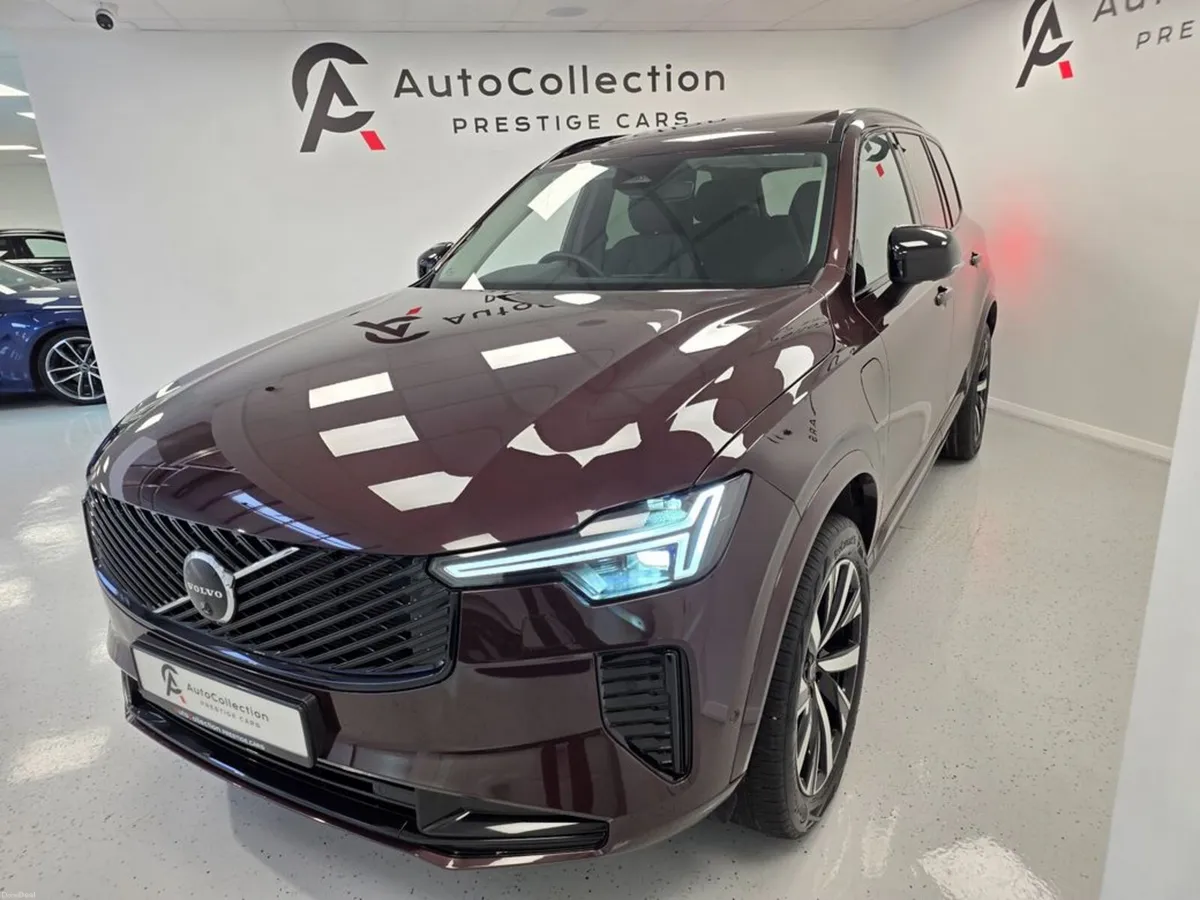 Volvo XC90 **PLUS**252**DARK EDITION**T8**PHEV** - Image 3