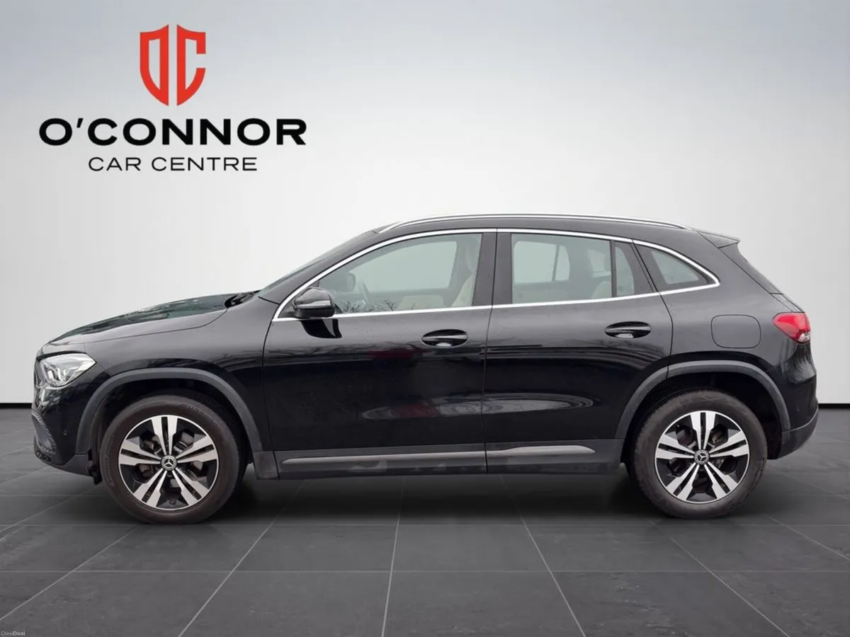 Mercedes-Benz GLA "Luxury SUV looks with everyday - Image 3