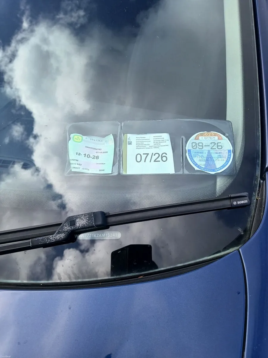 Volkswagen Jetta 2010 - Image 1