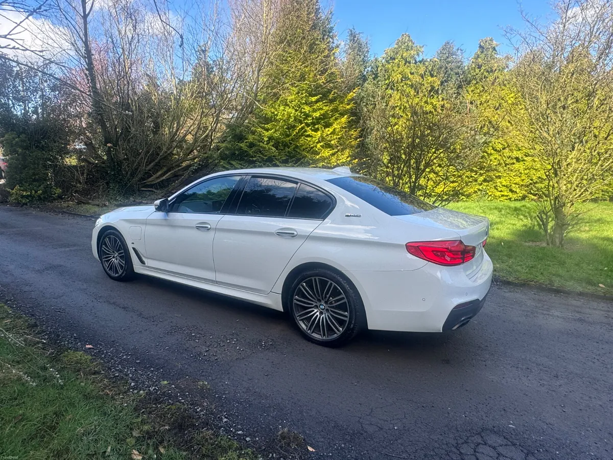 17 BMW 530E M-SPORT - Image 3