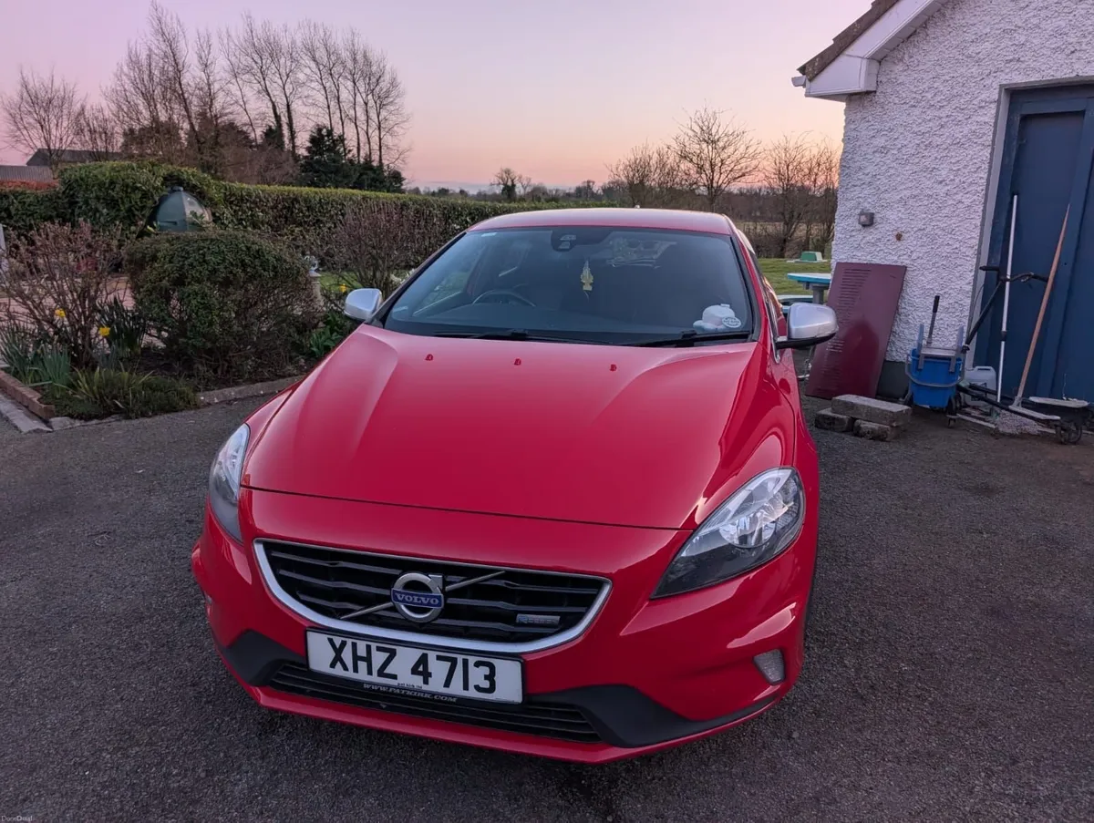 Volvo V40 2015 - Image 3