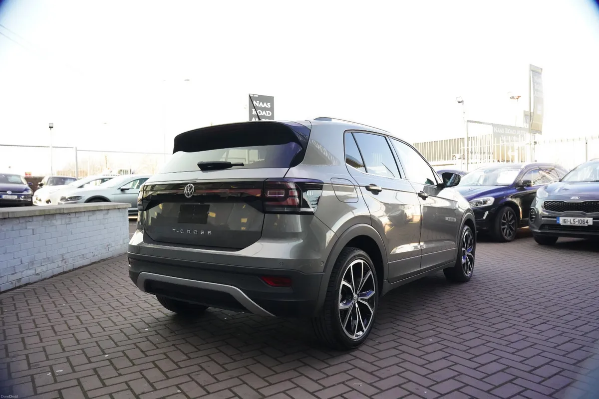 T-CROSS 1.0TSI FIRST EDITION PLUS 5DR AUTO - Image 4