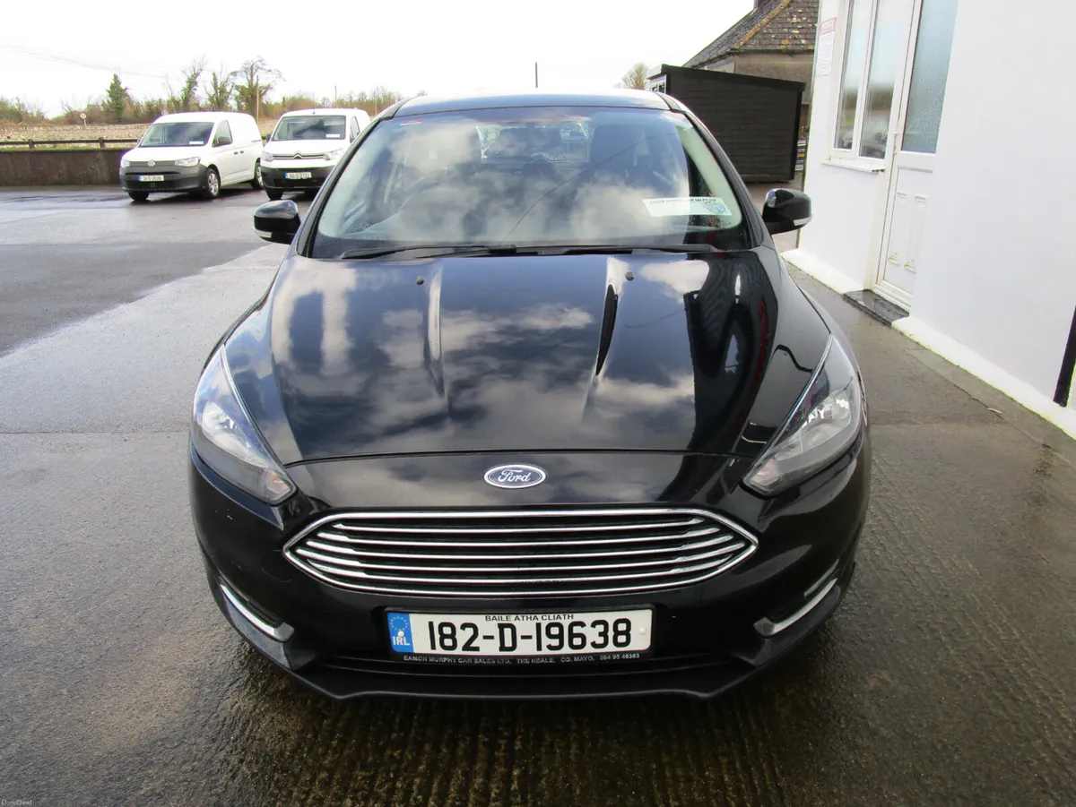 Ford Focus 2018 Titanium  5 door - Image 2