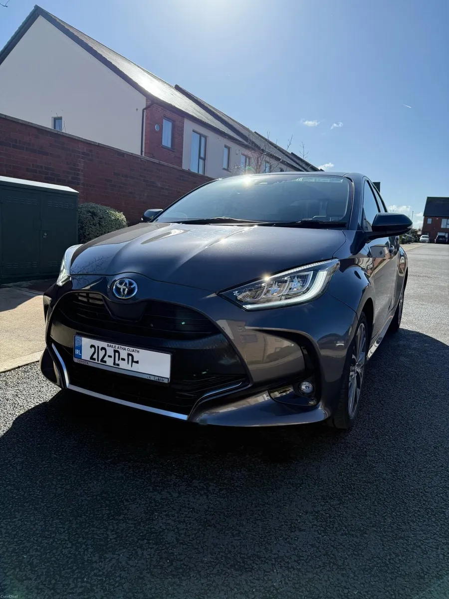 Toyota Yaris Hybrid - Image 1