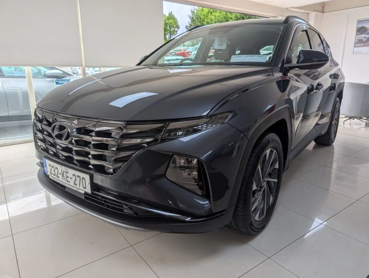 Hyundai Tucson Executive Plus 5dr - Image 1