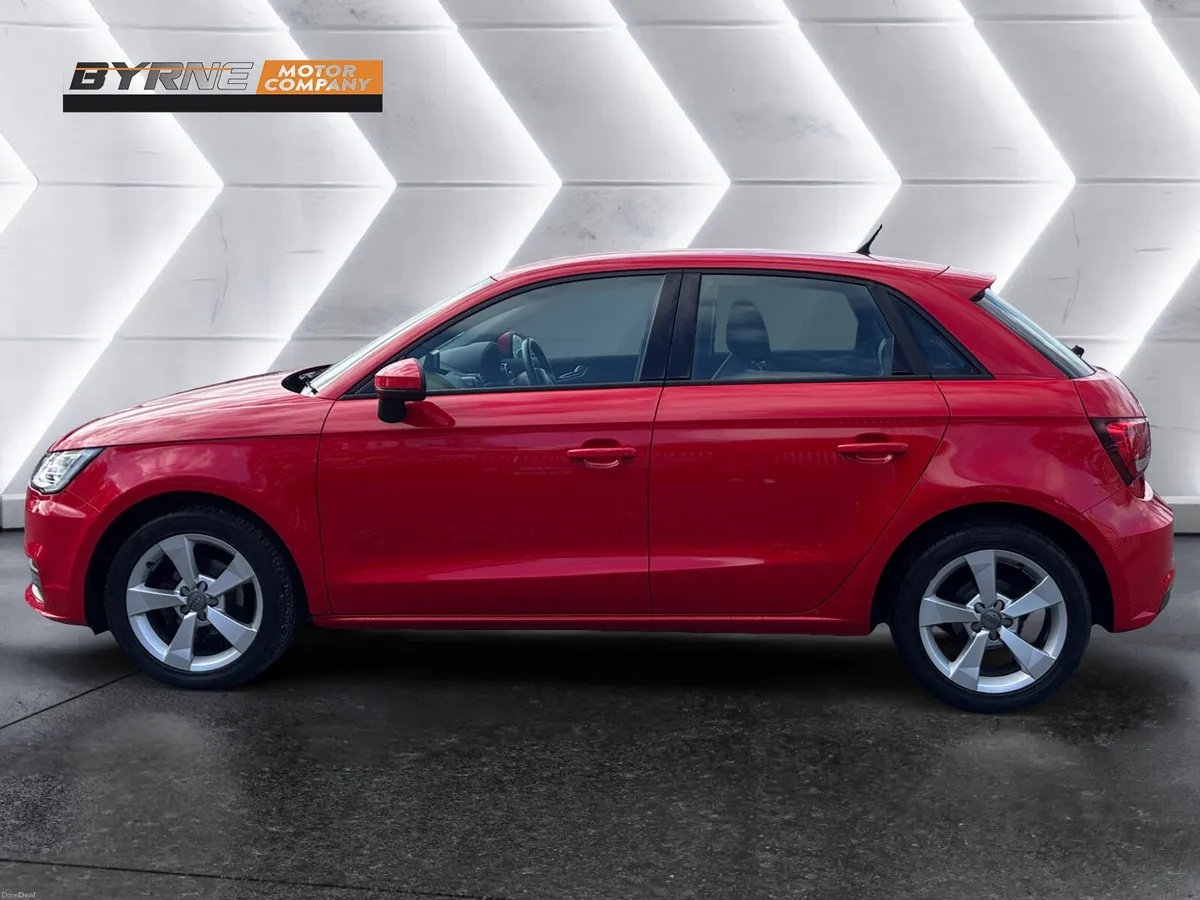 AUDI A1 1.0 TFSI AUTO 2016 - Image 2