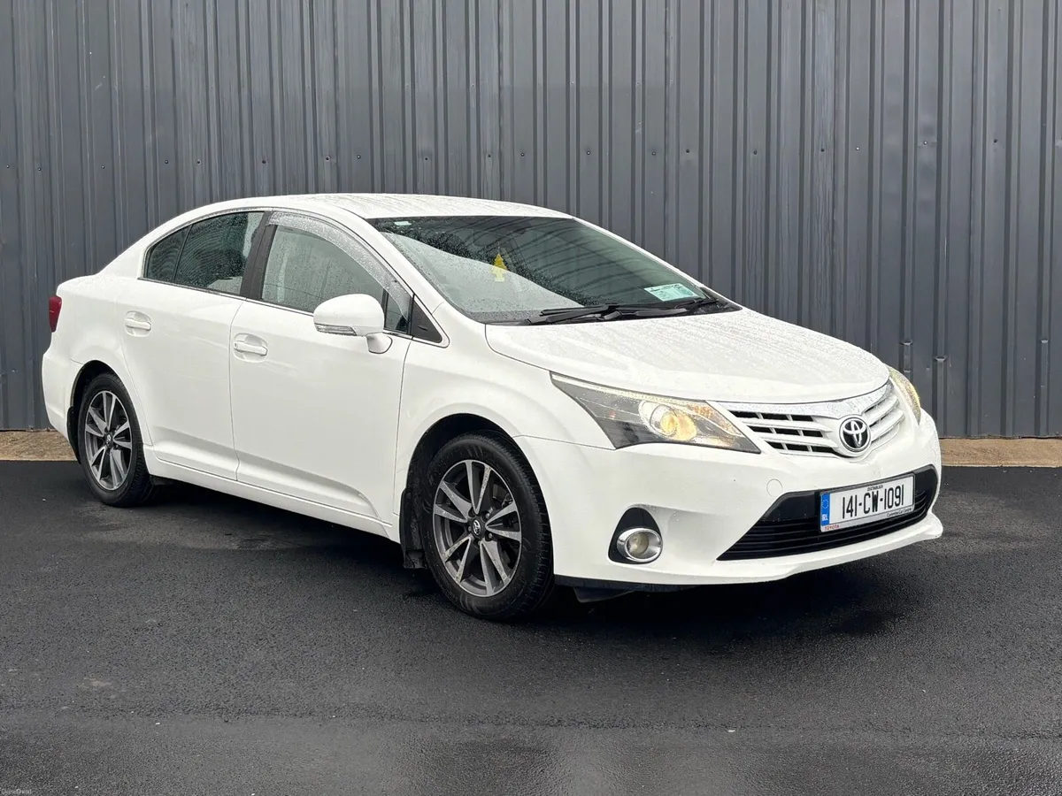 2014 Toyota avensis - Image 1