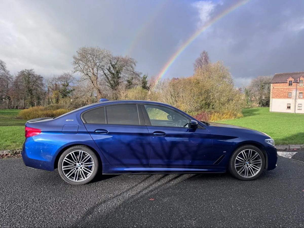 BMW 530e M Sport Plug-In Hybrid Auto | High Spec - Image 4