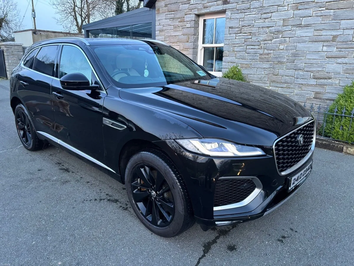 Jaguar F-Pace - Image 1