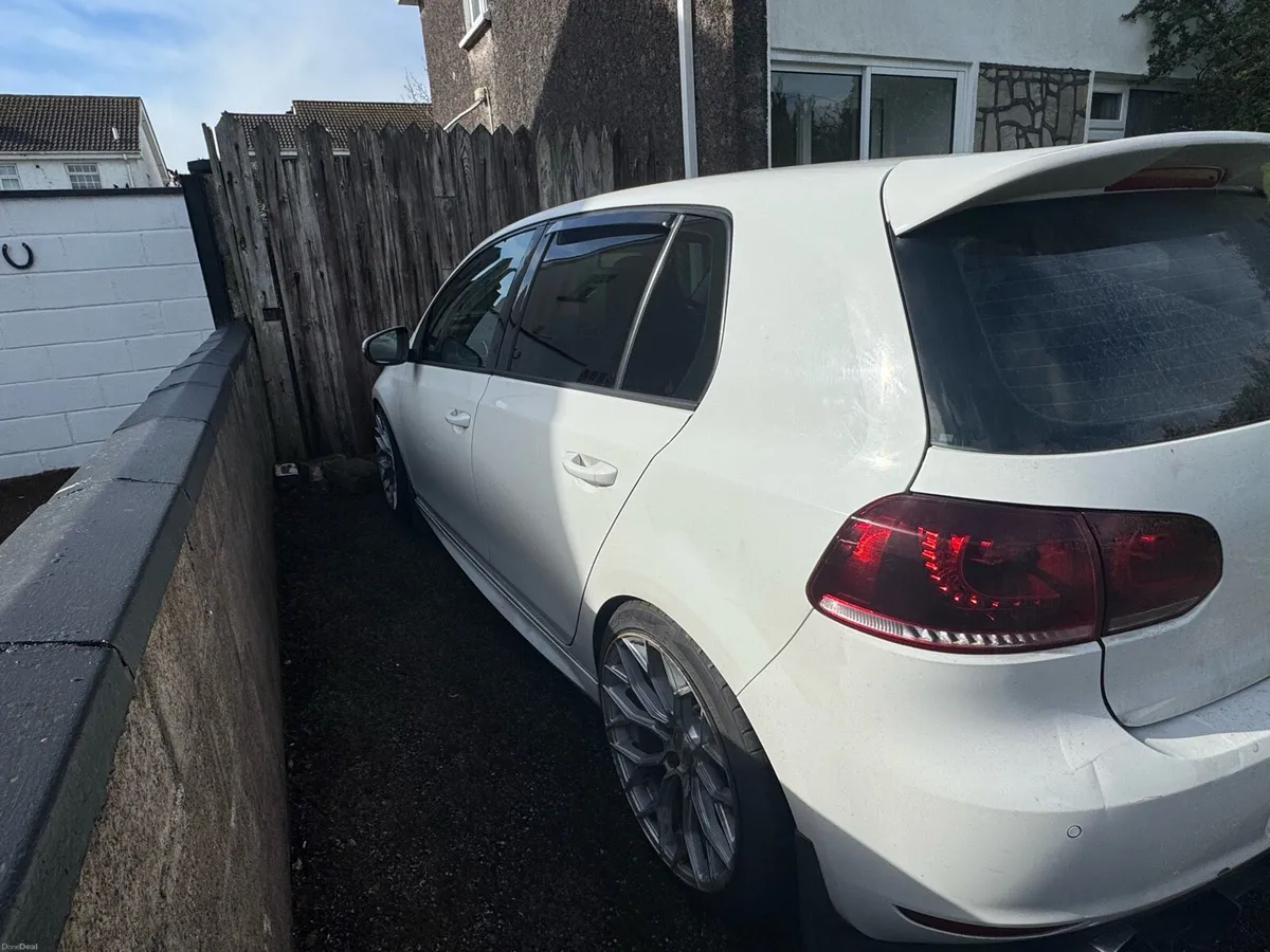 2012 Volkswagen Golf 1.6 TDI - Image 4