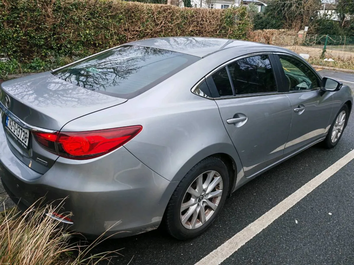 142 Mazda6 D 12 stamp serv hist,Nct 9/26 tax €190 - Image 4