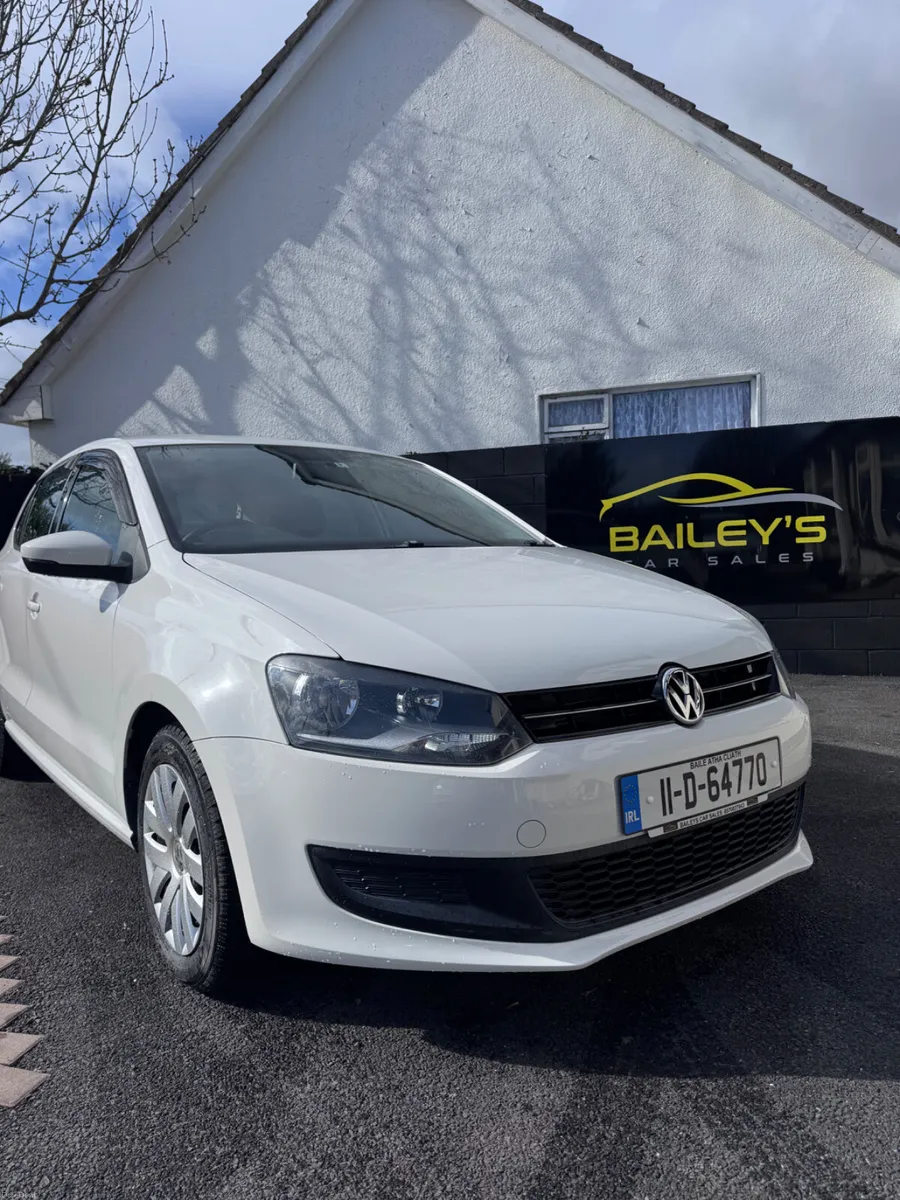 Volkswagen Polo 2011 AUTO ONLY 43000km - Image 4