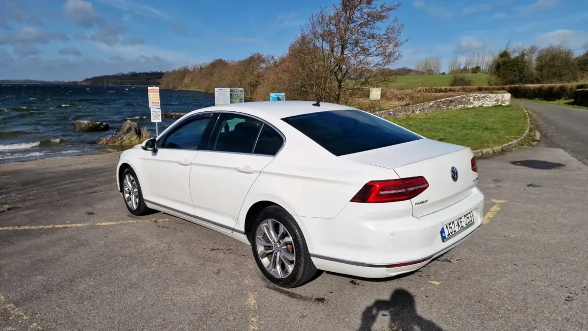 2015 PASSAT HIGHLINE 1.6TDI HIGH SPEC - Image 2