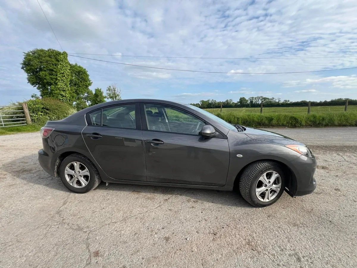 Mazda 3 - Image 3