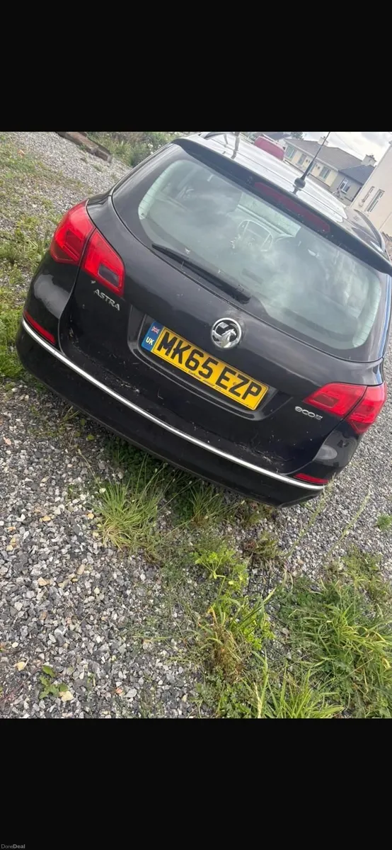Vauxhall Astra 2015 - Image 2