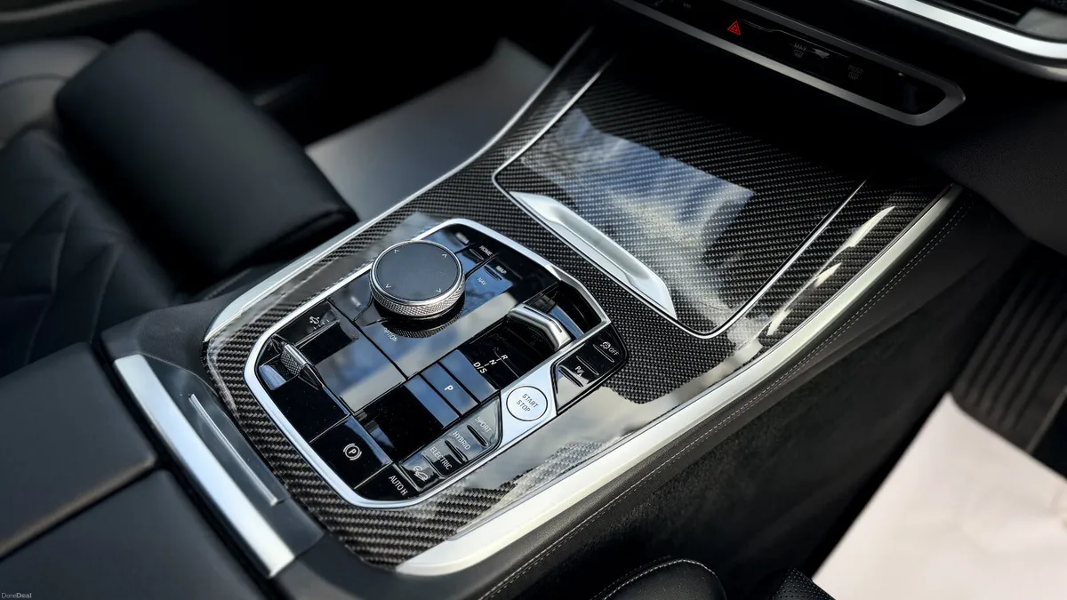 2023 (232)  BMW X5 50E MSPORT LCI 490BHP - Image 4