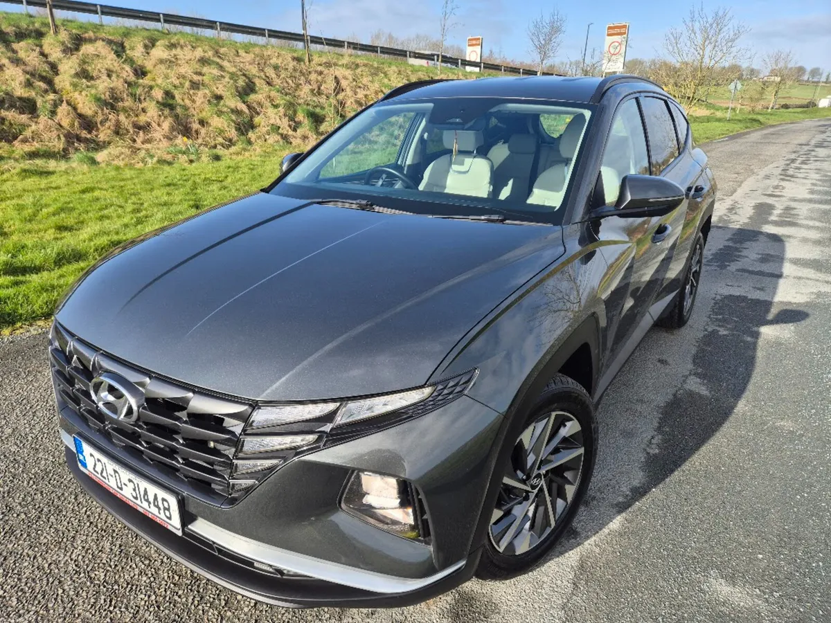 2022 (221) Hyundai Tucson IX35 EXECUTIVE 5DR - Image 3