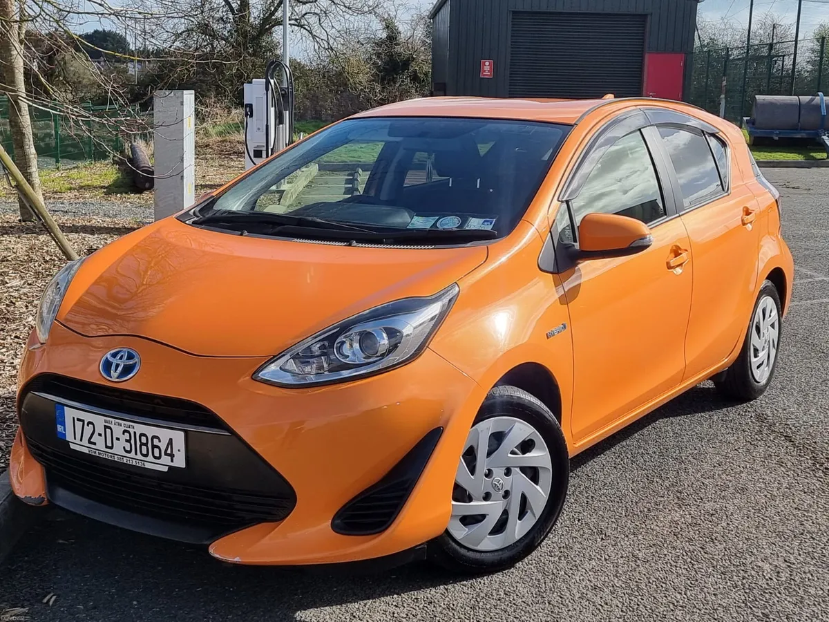 2017 TOYOTA AQUA hybrid automatic €6,990 - Image 2