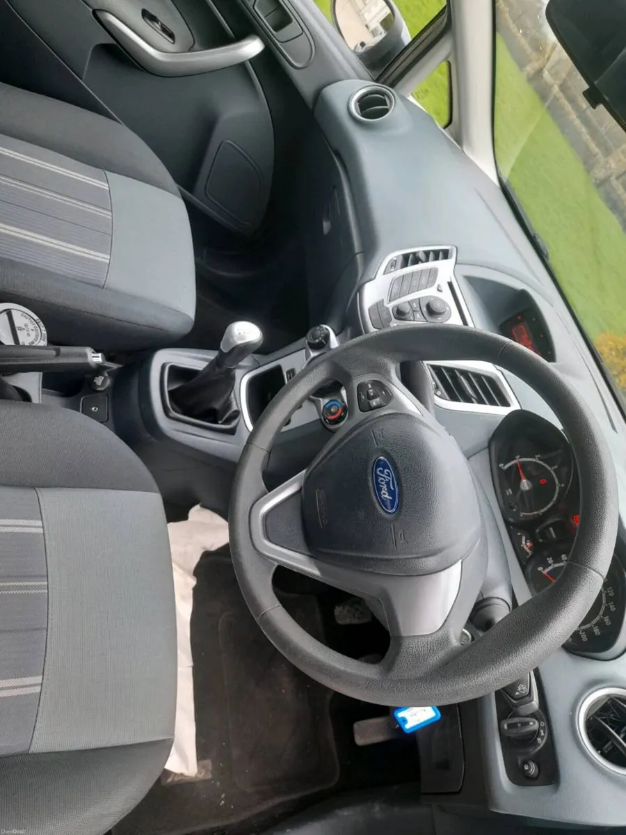 Ford fiesta 1.2 - Image 4
