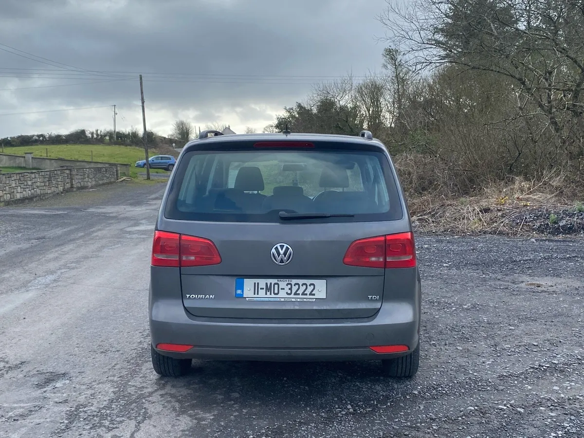 2011 Volkswagen Touran 1.6TDI - Image 4