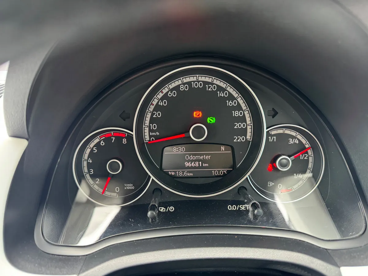 Volkswagen up! 2017 - Image 2