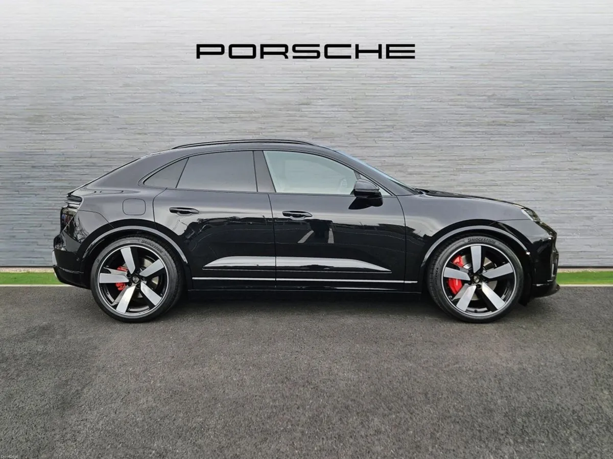 Porsche Macan Turbo Electric - Image 4