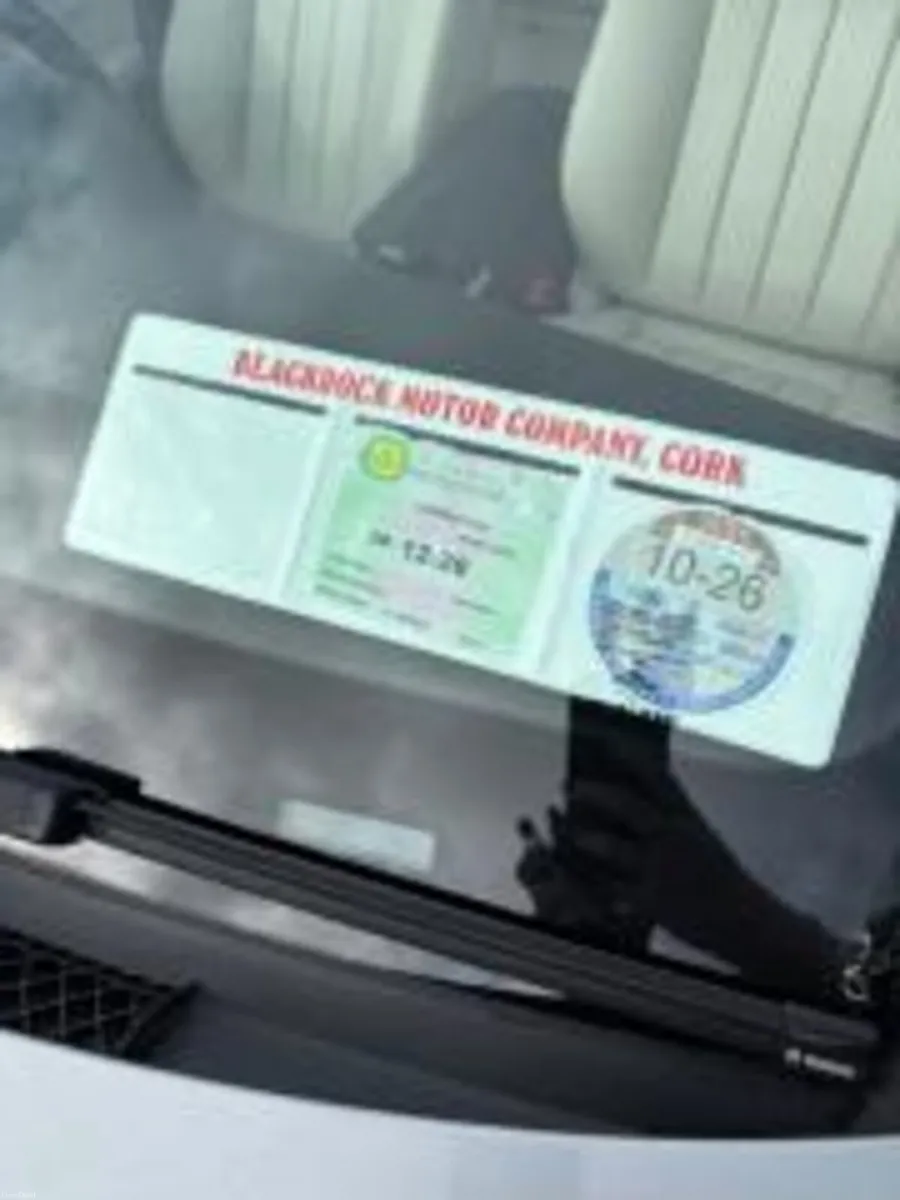 Mercedes-Benz E-Class 2014 - Image 4