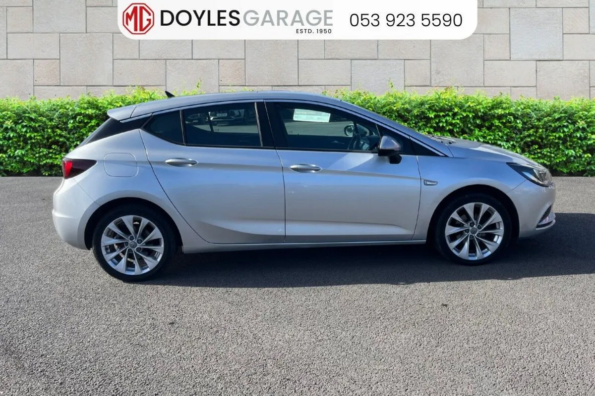 Vauxhall Astra ASTRA 1.0 ECOFLEX TURBO TECH L - Image 2
