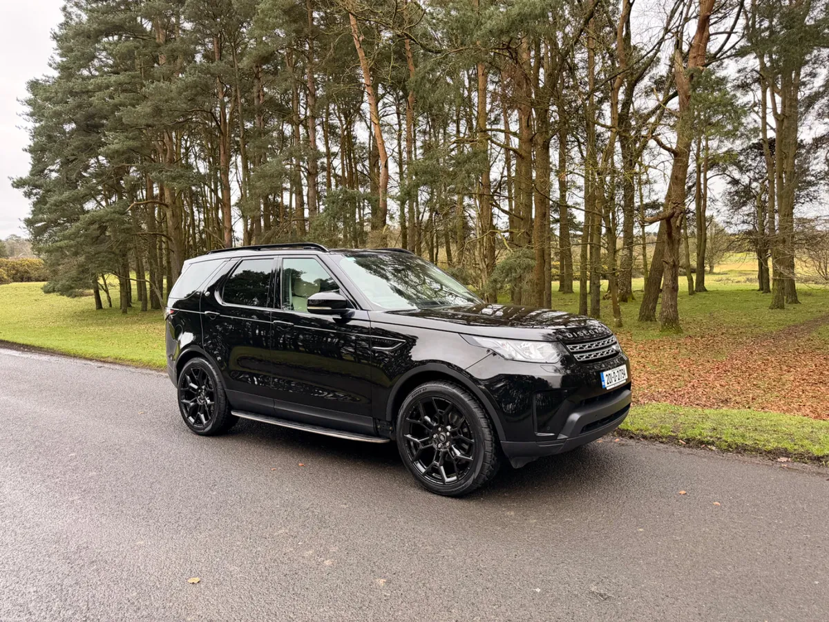 Land Rover Discovery  240 BHP 7 Seat Diesel - Image 1