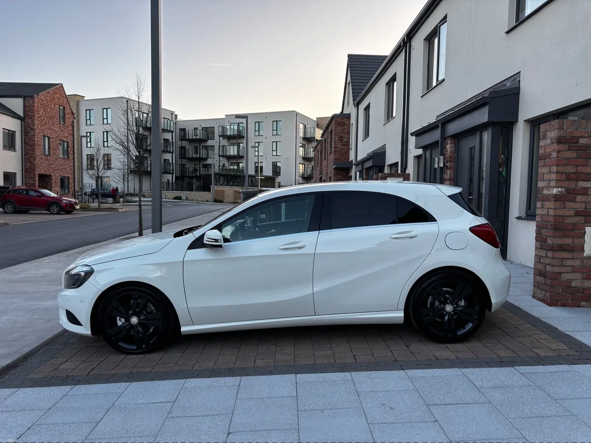 Mercedes-Benz A-Class 2014 - Image 4