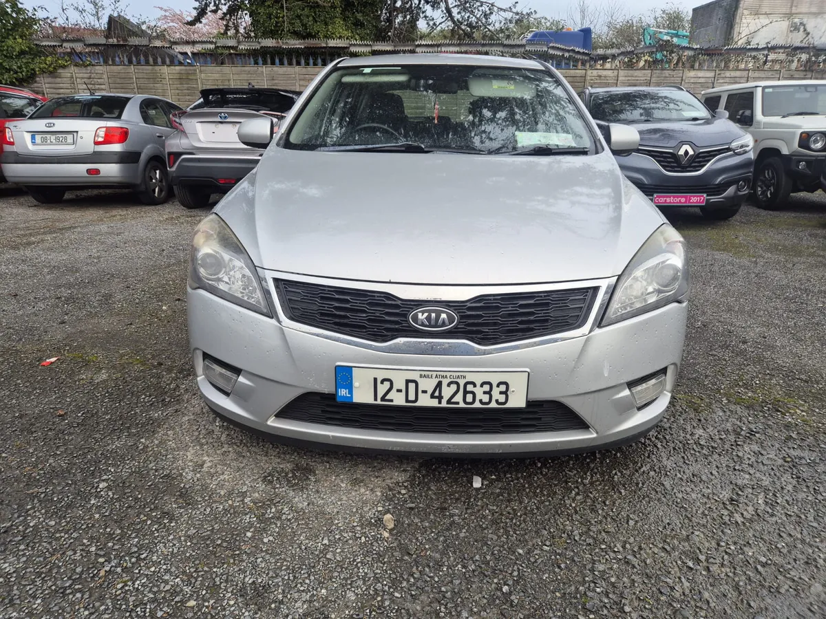 Mint Kia Ceed 2012 - Image 2